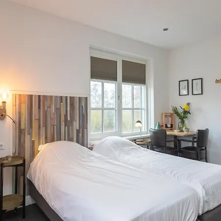 Σπίτι διακοπών Grand With Sauna & Jacuzzi Den Burg