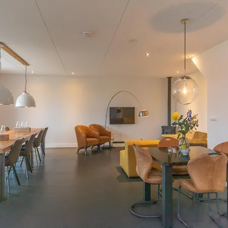 Grand With Sauna & Jacuzzi Feriehus Den Burg