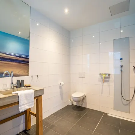 Grand With Sauna & Jacuzzi Feriehus Den Burg