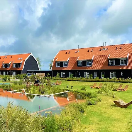 Σπίτι διακοπών Grand With Sauna & Jacuzzi Den Burg